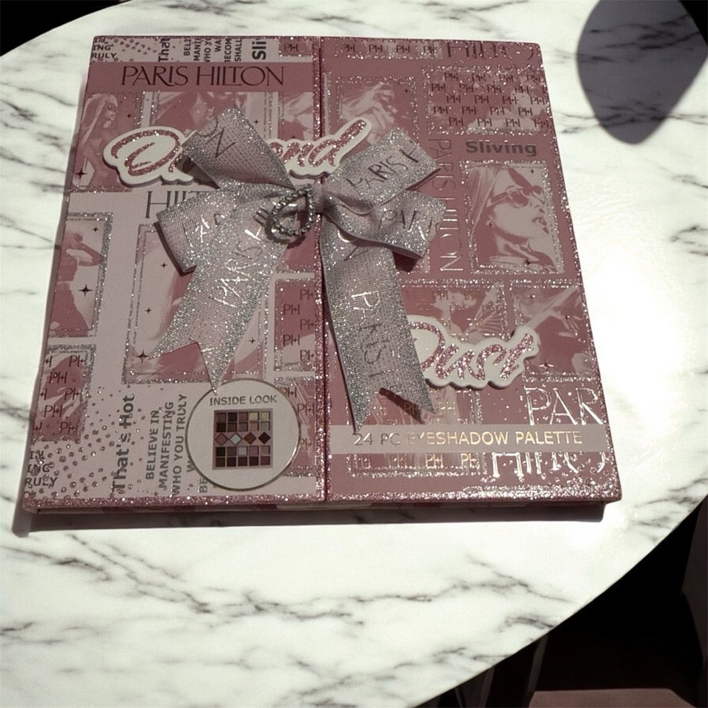 Paris Hilton 24 pcs  Eyeshadow Palette